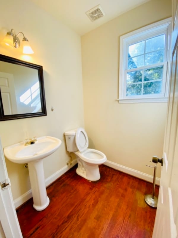 Building Photo - 835 River Trace Ct