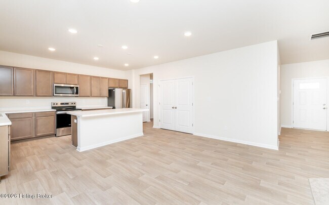 Building Photo - 16904 Aiken Rdg Cir