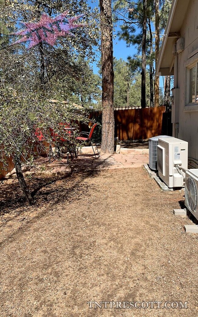 Building Photo - Prescott Home In The Pines