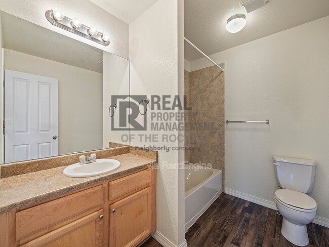 Building Photo - 2133 Krisron Rd