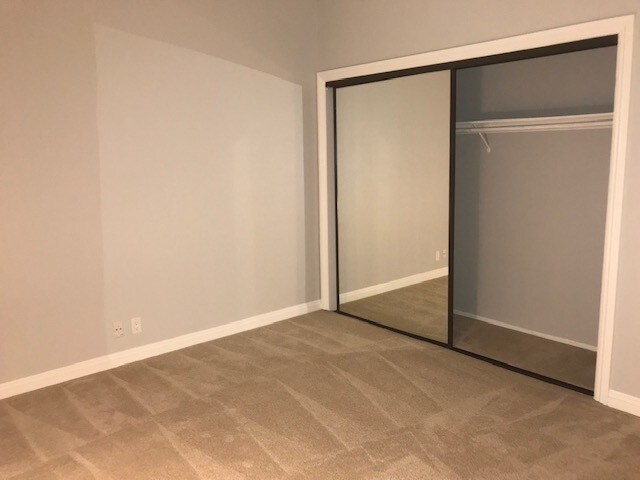 Building Photo - 14572 Dickens St