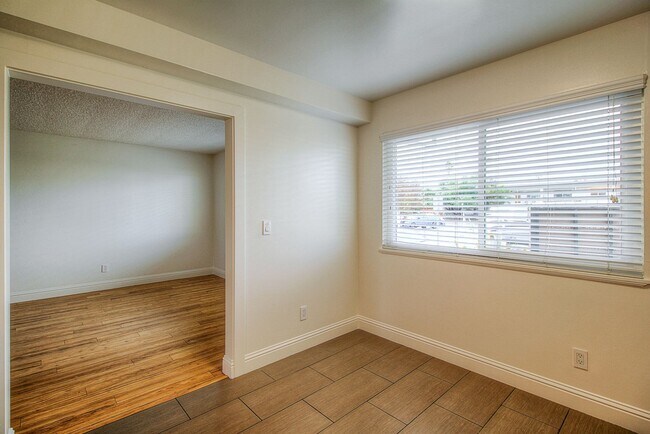 Building Photo - 1530 Atlanta Ct