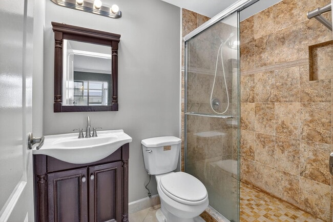 Building Photo - 94 Valencia C