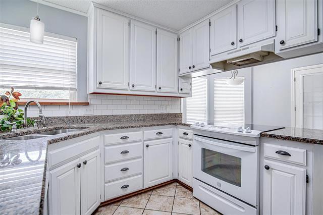 Building Photo - 1109 Shady Hill Ln