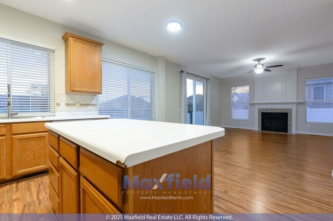 Building Photo - Beautiful 6BD, 3.5BTH, 3GAR Home in Cranberry Hills