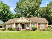 Building Photo - 3068 S Mendenhall Rd