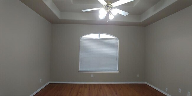 Building Photo - 14102 Lindencroft Ct