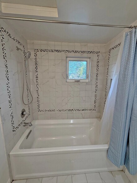 Building Photo - 4530 Whitsett Ave