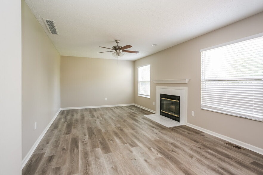 Building Photo - 3110 Ambarwent Rd