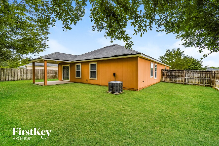 Building Photo - 6395 Rolling Tree Street