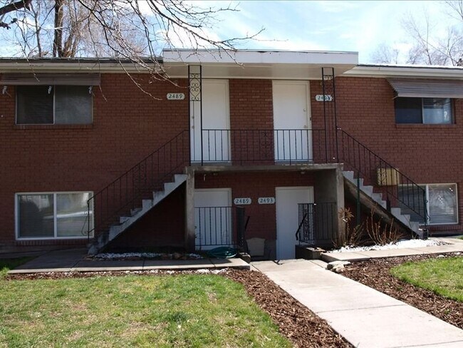 Building Photo - 2493 S 600 E