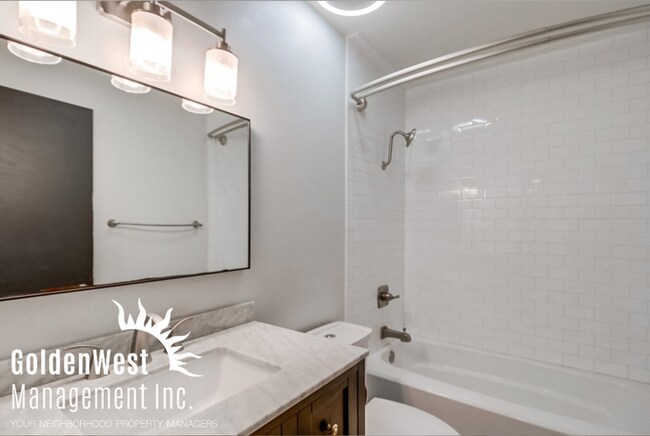 Building Photo - Updated 3Bdm 2Ba Single-Family Home in Paradise Hills!