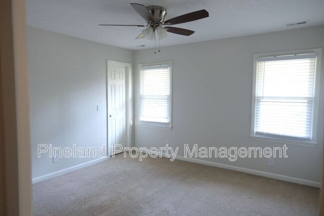 Building Photo - 405 Andros Dr