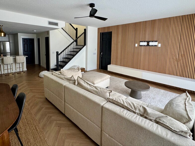 Building Photo - 11841 Nautica Dr