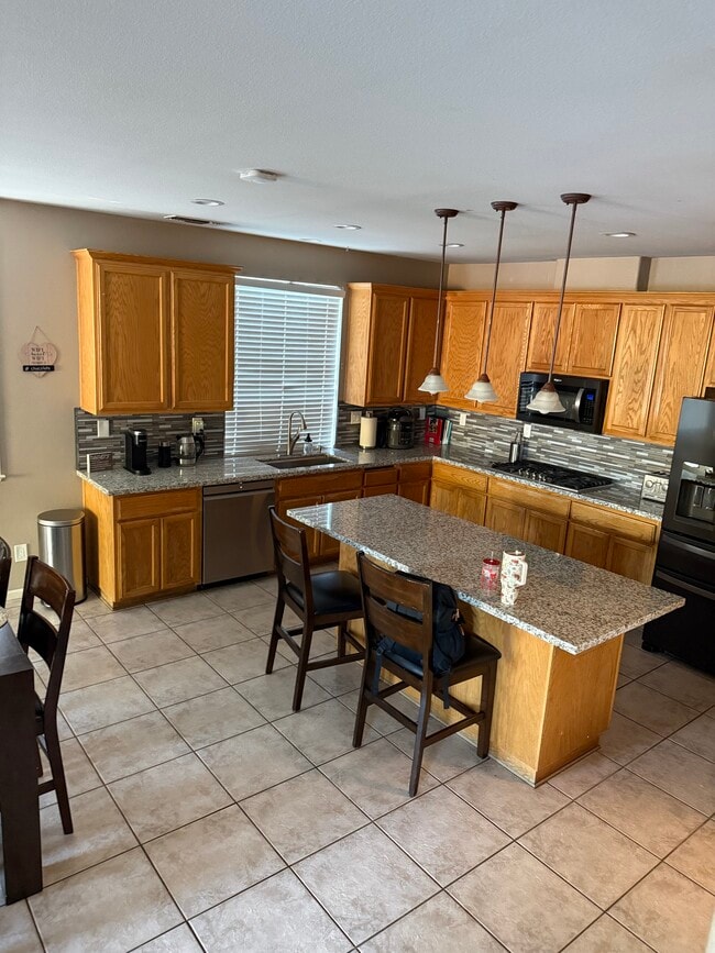 Building Photo - 1815 Mount Goethe Ct