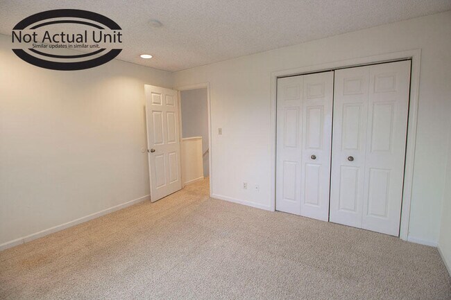 Building Photo - 1911 Mirtle Grove Ct