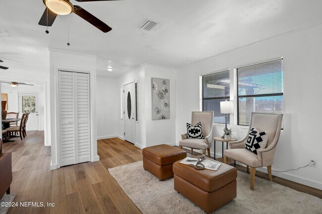 Building Photo - 54221 Cravey Rd