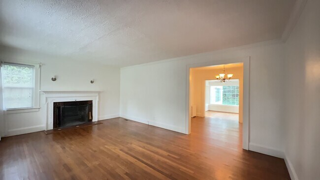 Building Photo - 103 Windham Rd