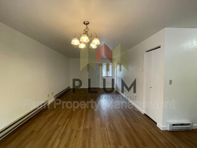 Building Photo - 1957 S 8th St W