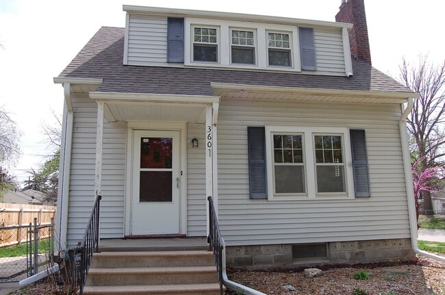 Building Photo - Great house in NE Lincoln!