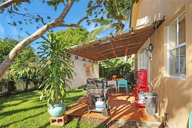 Building Photo - 15382 SW 16th Terrace