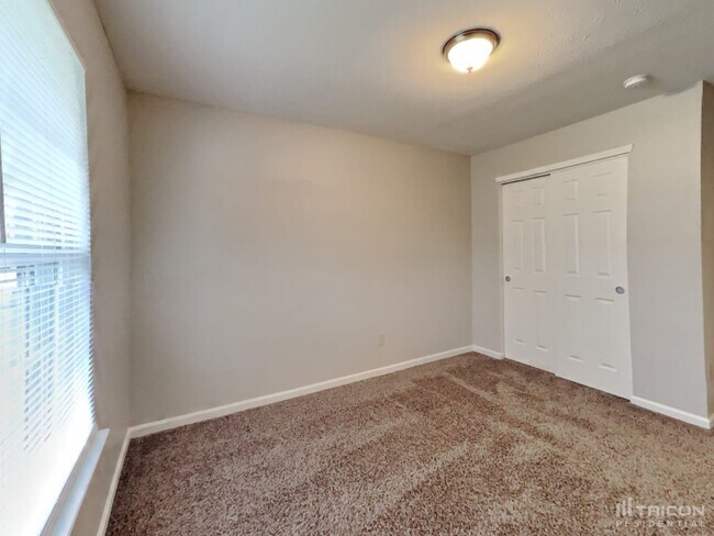 Building Photo - 1267 Niagara Ln