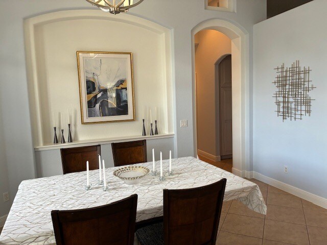 Building Photo - 8509 S Lake Cir