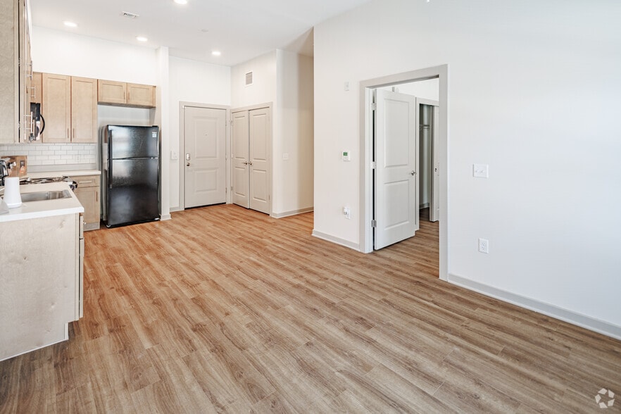 1BR, 1BA - 686SF - Living Room - Perkins Homes Phase IIA, LLC