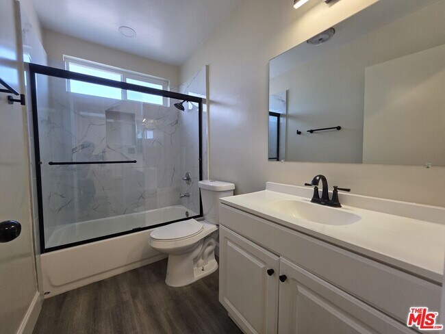 Building Photo - 2228 20th St