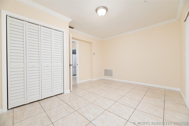 Building Photo - 3707 Polk St