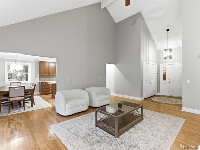 Building Photo - 4495 Maybee Rd