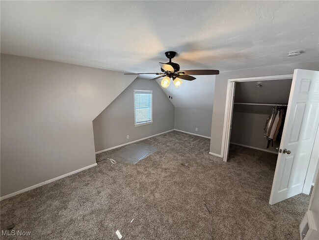 Building Photo - 23058 Drake Rd