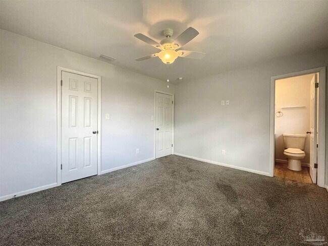 Building Photo - 2431 Planetarium Ave