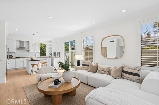 Building Photo - 20 Fecamp