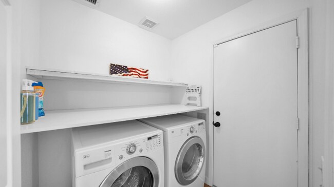 Building Photo - 8533 W Colter St