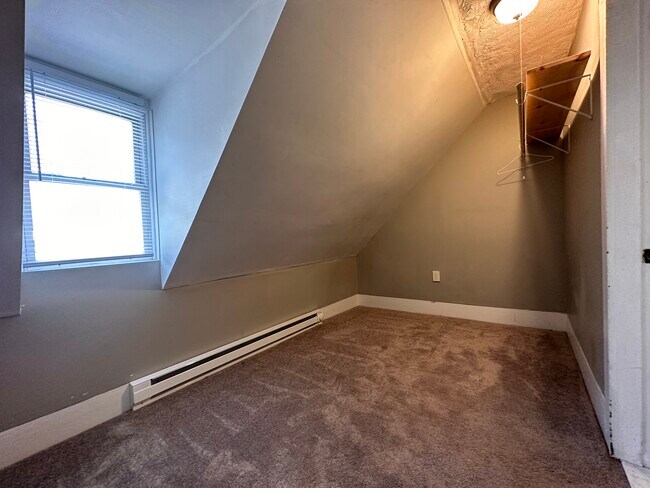 Building Photo - 42 Mill St