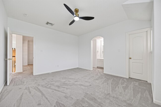 Building Photo - 26210 Cloverland Park Ln