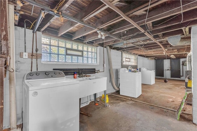 Building Photo - 4808 E 84th St