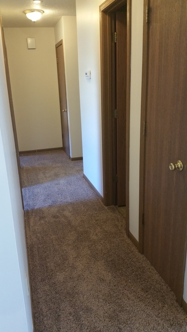 Building Photo - Great 3 Bedroom House Near Lake Shawnee