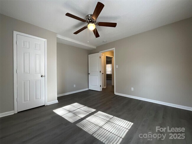 Building Photo - 1501 Madison St