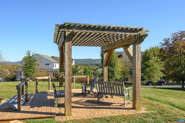 Building Photo - 956 Belvedere Way