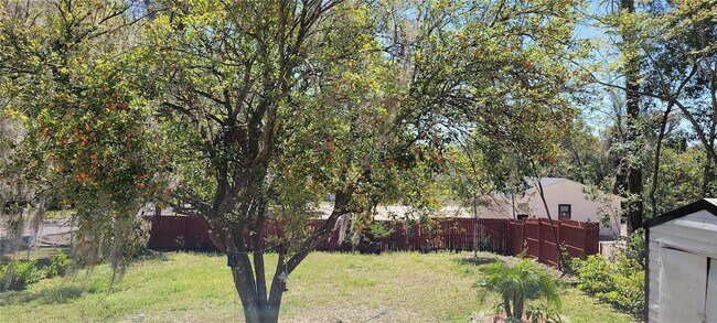 Building Photo - 416 W Howry Ave