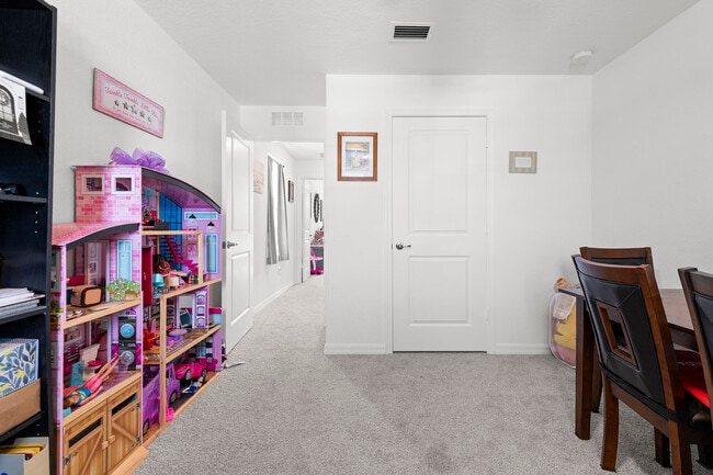 Building Photo - 5069 Armina Pl