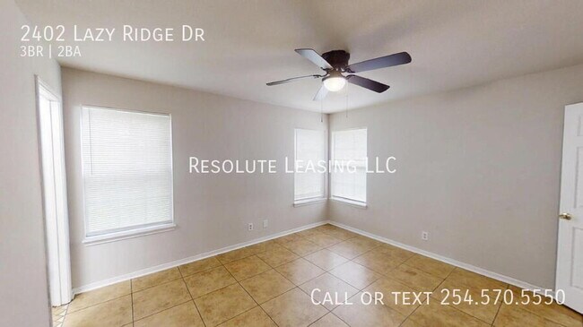 Building Photo - 2402 Lazy Ridge Dr