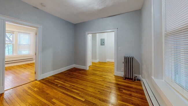 Building Photo - 12 American Legion Hwy