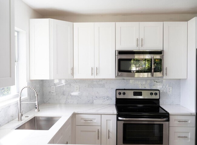 Building Photo - 1009 S Federal Hwy