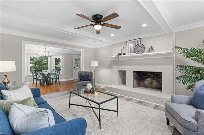 Building Photo - Beautiful, Spacious 5Bedroom Home in Virginia Beach