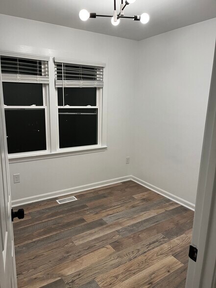 Building Photo - 426 Wynridge Dr