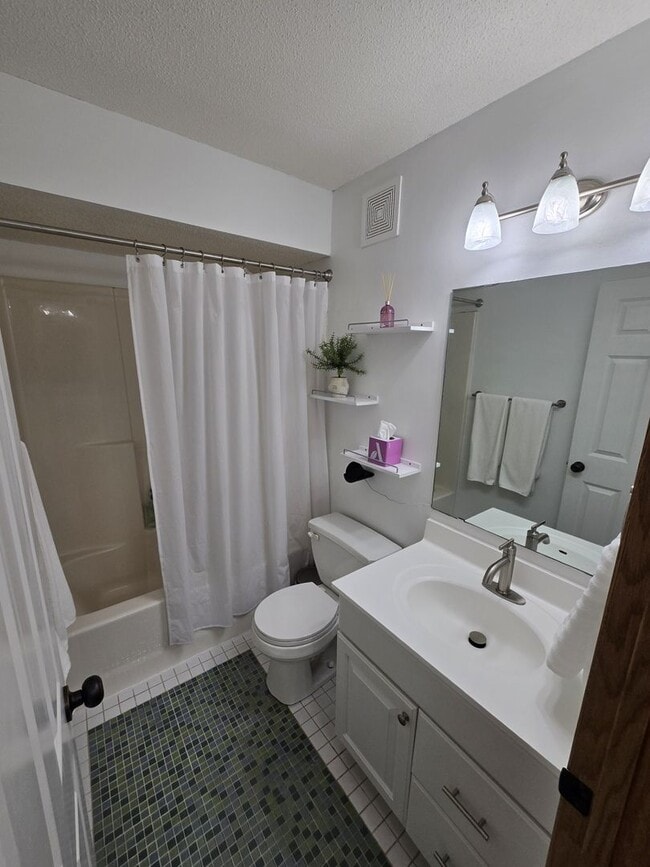 Building Photo - Luxury 4-Bed Retreat with In-Ground Pool & 3-Car Garage