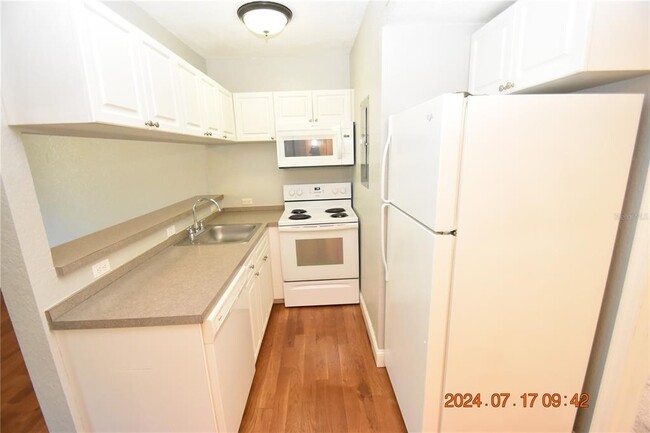 Building Photo - 1301 S Howard Ave